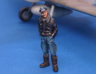 1/48 WWII Luftwaffe Pilot "Erich Hartmann"