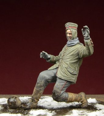 1/35 WWI German Infantryman, Playing Football