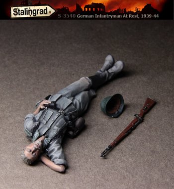 1/35 German Infantryman At Rest #7, 1939-44