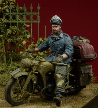 1/35 WWII German HG Division Rider without Accessories