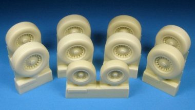 1/48 B-1B Main and Nose Wheel Set