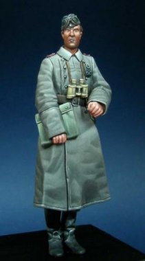 1/35 WWII German Field Officer