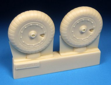 1/32 Fw190A-6 thru A-9, F, D Main Wheels - Ribbed