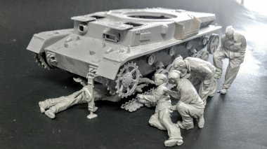 1/35 WWII German Maintenance Crew