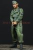 1/35 WWII German WSS AFV Crew with Pistol