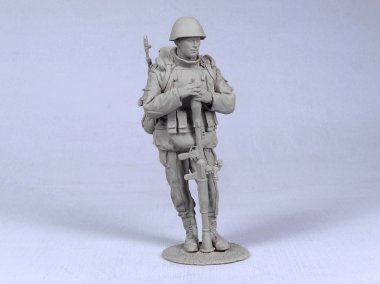 1/35 Modern Russian Soldiers w/RPG-7, Chechniya 1993-2004