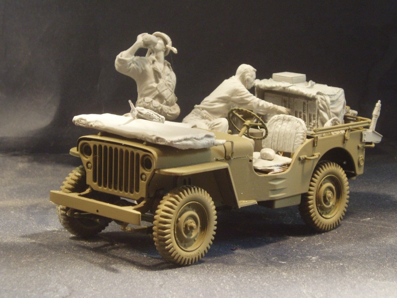 1/24 USMC Jeep Crew and Radio - Click Image to Close