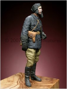 1/35 WWII Russian Tank Commander - Click Image to Close