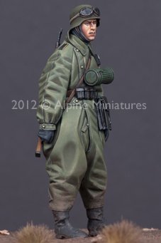 1/35 WWII German Motorcycle Trooper - Click Image to Close