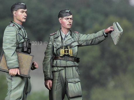 1/35 WWII German Otto Carius & NCO Set, s.Pz.Abt.502 (2 Figures) - Click Image to Close