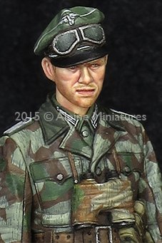 1/35 WWII German Grenadier Officer