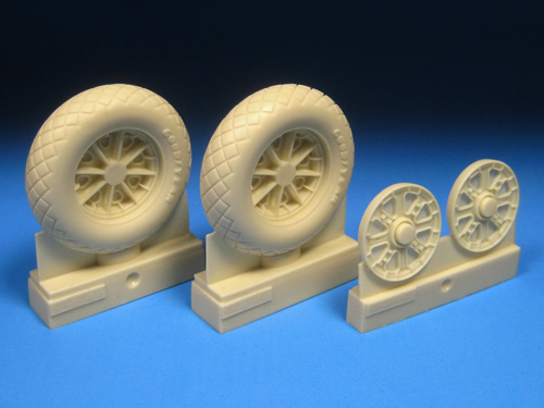 1/24 F6F Hellcat Diamond Tread Wheels - Click Image to Close