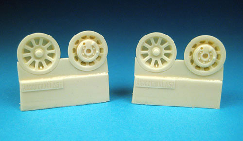 1/32 P-51 Mustang Wheel Hubs - Click Image to Close