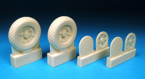 1/32 P-47C/D Diamond Tread Main Wheels - Click Image to Close