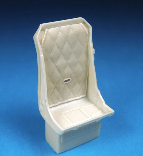 1/32 Typhoon, Tempest Seat with Backpad - Click Image to Close