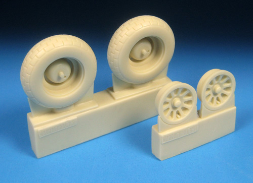 1/32 P-51 Mustang Block Tread Main Wheels - Click Image to Close