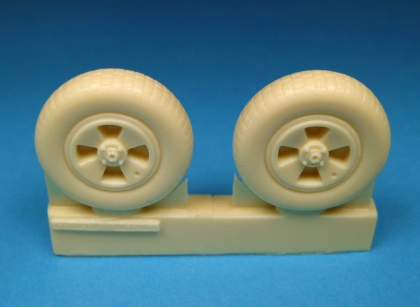 1/48 Sea Fury Main Wheels and Tail Wheel - Click Image to Close