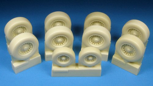 1/48 B-1B Main and Nose Wheel Set - Click Image to Close