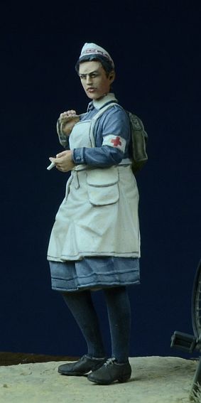 1/35 German DRK Nurse 1939-45 - Click Image to Close