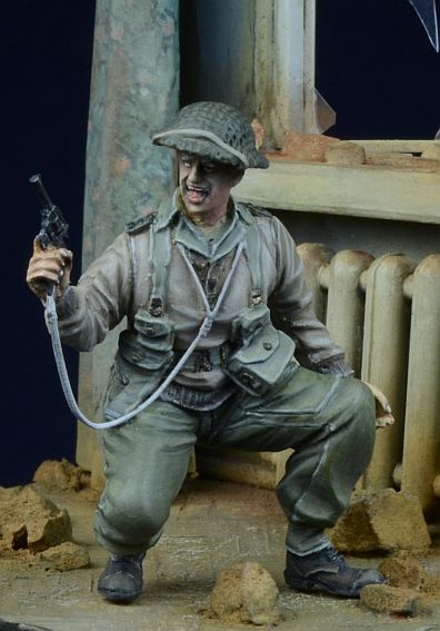 1/35 British/Commonwealth Officer in Action 1943-45 - Click Image to Close