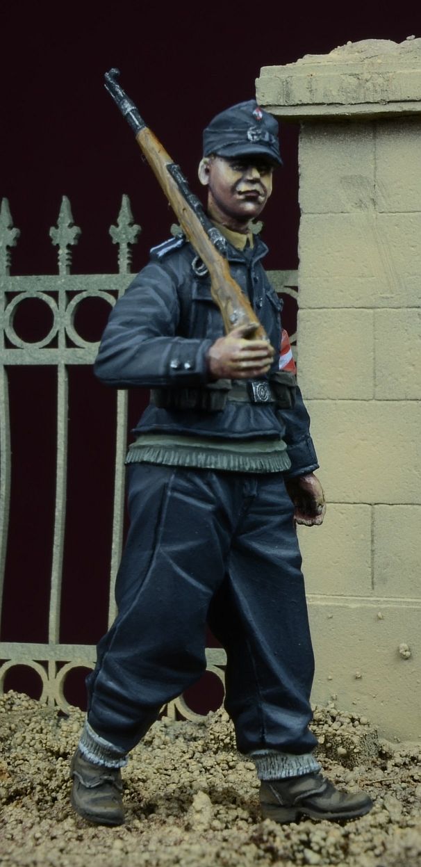 1/35 Hitlerjugend Boy #2, Germany 1945 - Click Image to Close