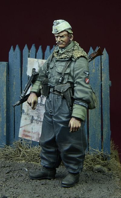 1/35 Waffen SS Foreign Volunteer, Winter 1943-45 - Click Image to Close