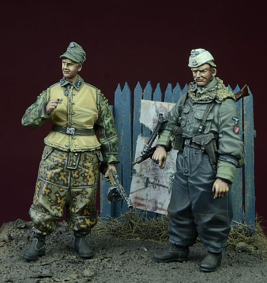 1/35 Waffen SS Foreign Volunteers, Winter 1943-45 - Click Image to Close