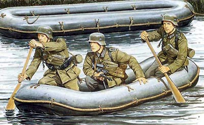 1/35 German Sturmpioniers with Assault Raft - Click Image to Close