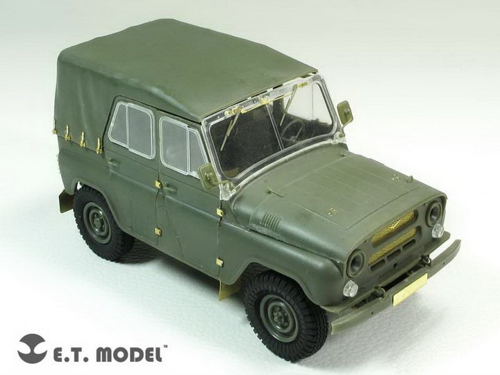 1/35 Soviet UAZ-469 Detail Up Set for Trumpeter 02327 - Click Image to Close