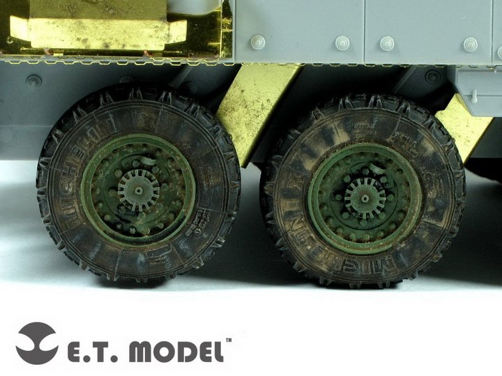 1/35 Stryker Series Weighted Wheels for Trumpeter (8 pcs) - Click Image to Close