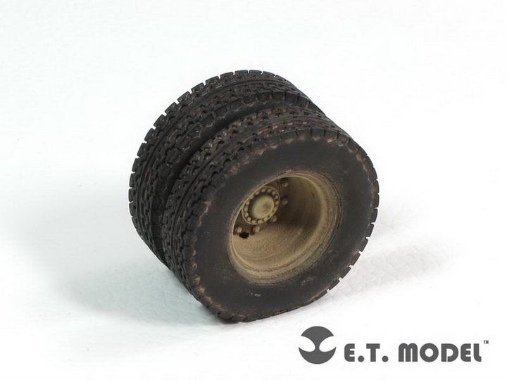 1/35 L-4500 Heavy Truck Weighted Wheels (7 pcs) - Click Image to Close