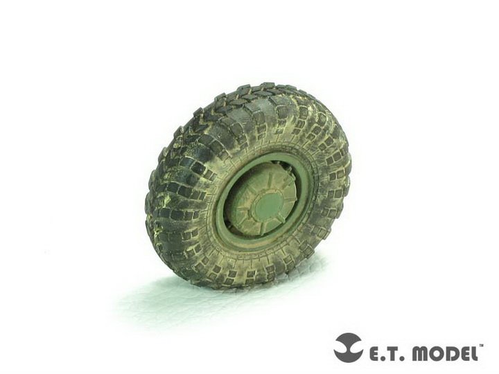 1/35 Russian BTR-60PB Upgrade APC Weighted Wheels (8 pcs) - Click Image to Close