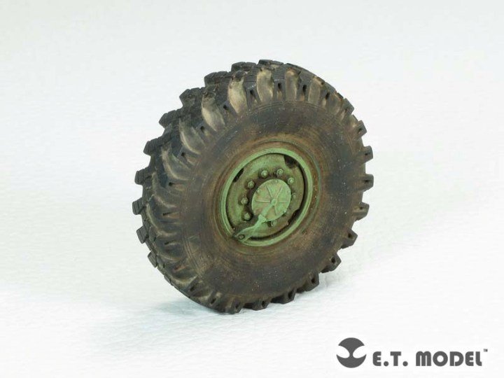 1/35 Russian URAL-4320 Truck Weighted Wheels (7 pcs) - Click Image to Close