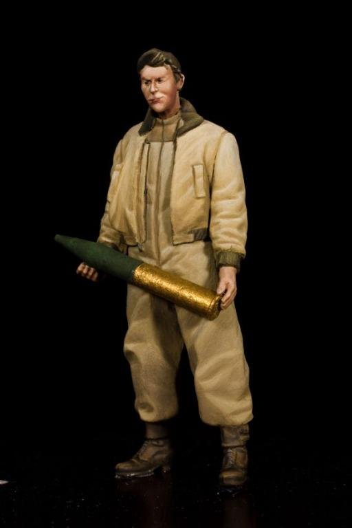 1/35 US Tank Crewman #2 - Click Image to Close