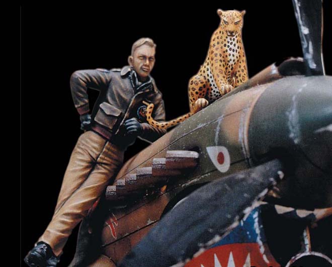 1/35 WWII Flying Tigers Pilot with a Leopard w/ Base - Click Image to Close