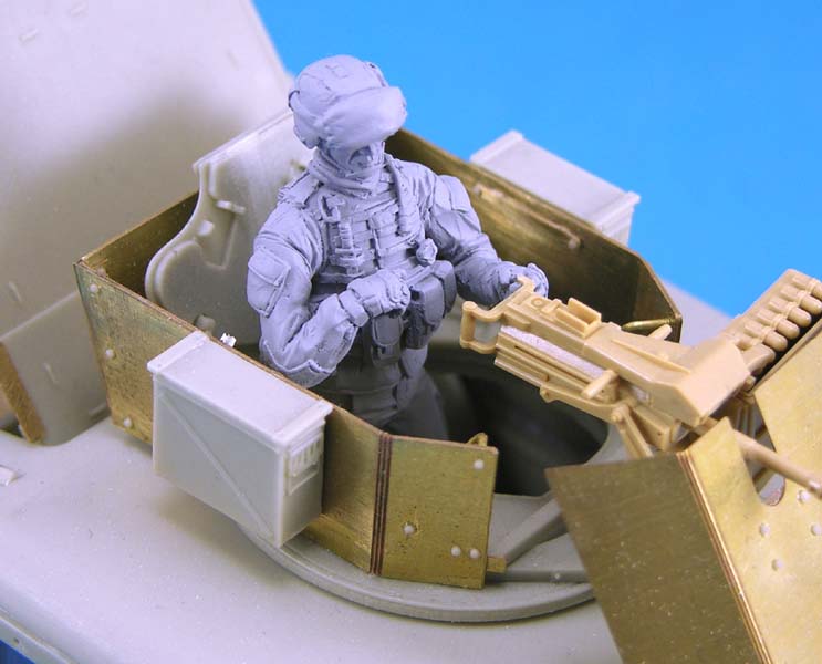 1/35 Modern US Vehicle Gunner - Click Image to Close