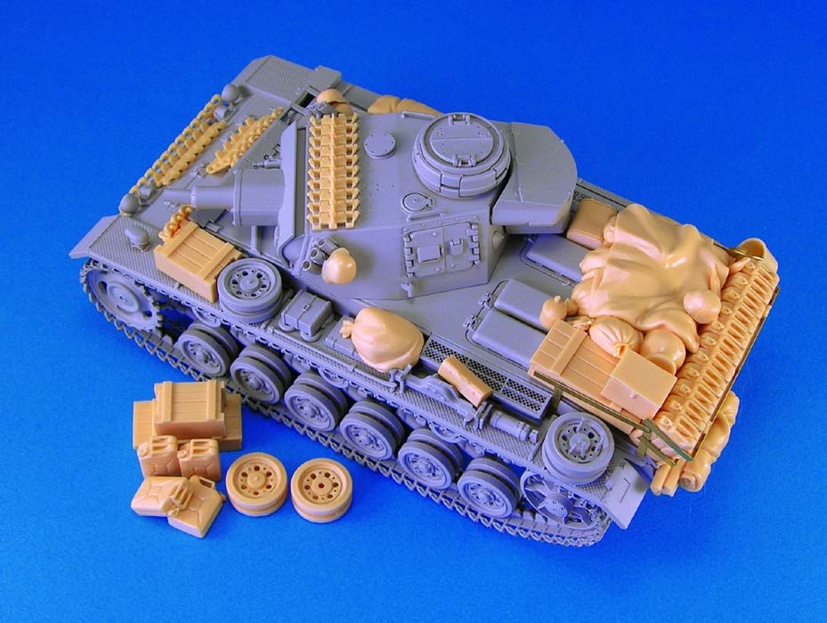 1/35 Pz.Kpfw.III Stowage Set - Click Image to Close