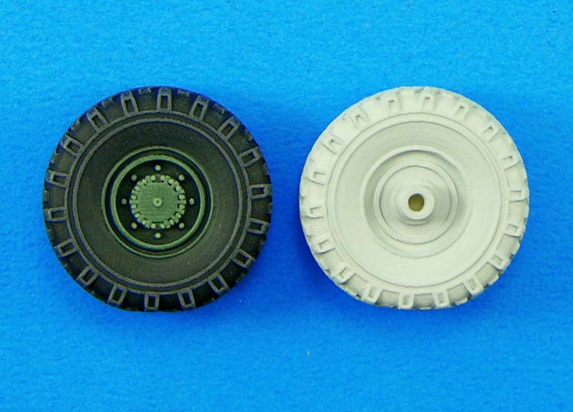 1/35 AS-LAV Wheel Set (Sagged) - Click Image to Close