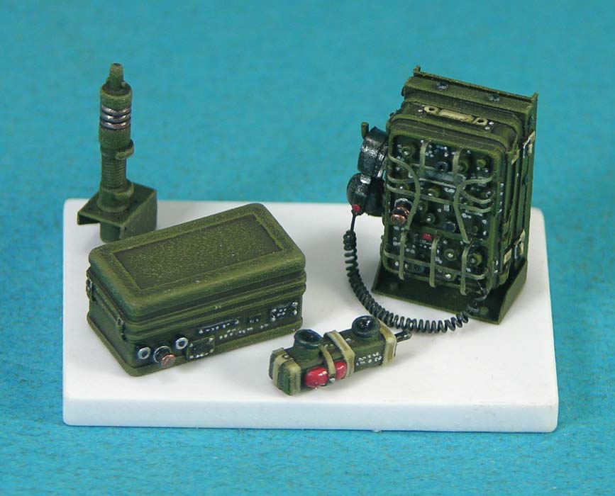 1/35 BC1306 Radio Set (2ea) - Click Image to Close