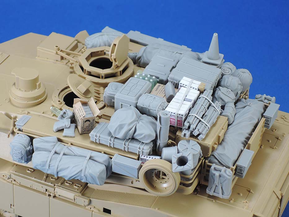 1/35 M1A1, M1A2 Tank Stowage Set #3 - Click Image to Close