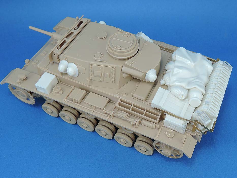 1/35 Pz.Kpfw.III Stowage Set S1 - Click Image to Close