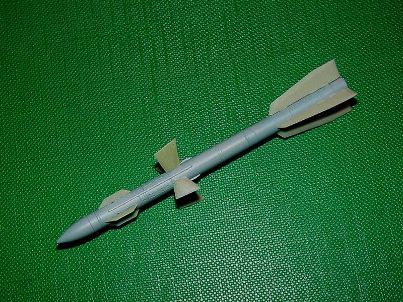 1/48 Russian R-27R Air-to-Air Missile for Su-27,Mig-29 (2 pcs) - Click Image to Close