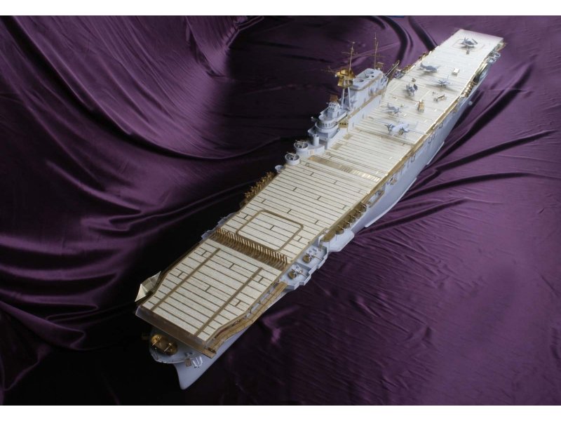 1/200 USS Hornet CV-8 Wooden Deck for Merit/Trumpeter - Click Image to Close