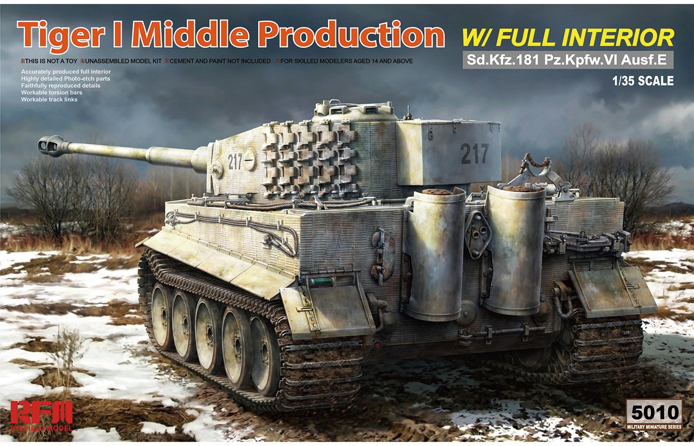 1/35 Tiger I Middle Production w/Full Interior - Click Image to Close