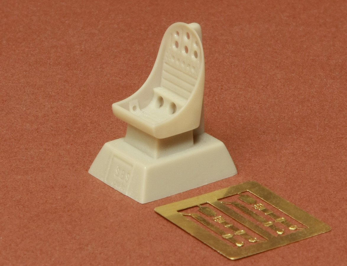 1/48 Ki84 Hayate (Frank) Seat (2ea) - Click Image to Close