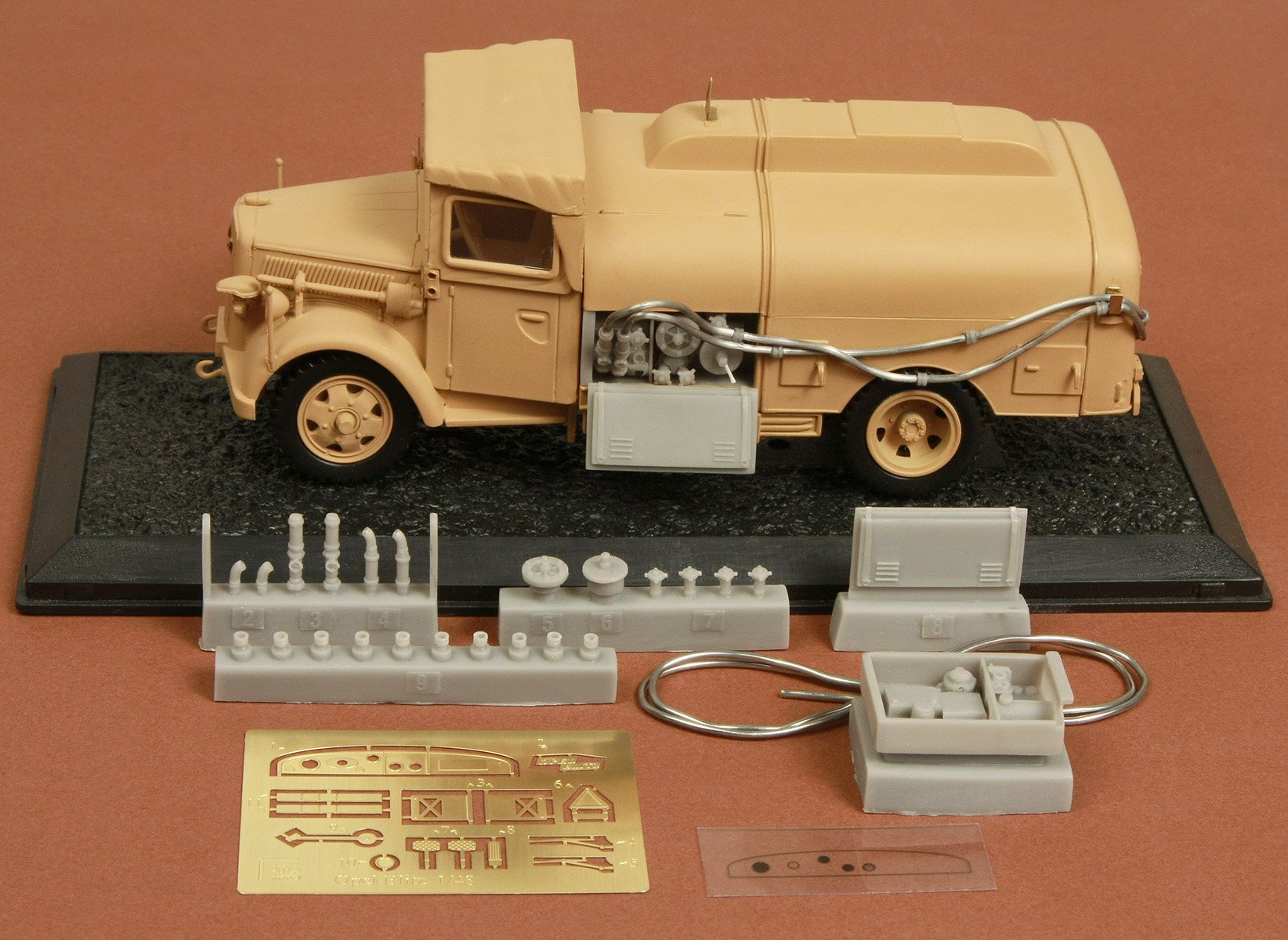 1/48 Kfz.385 Tankwagen Detail Set for Italeri - Click Image to Close