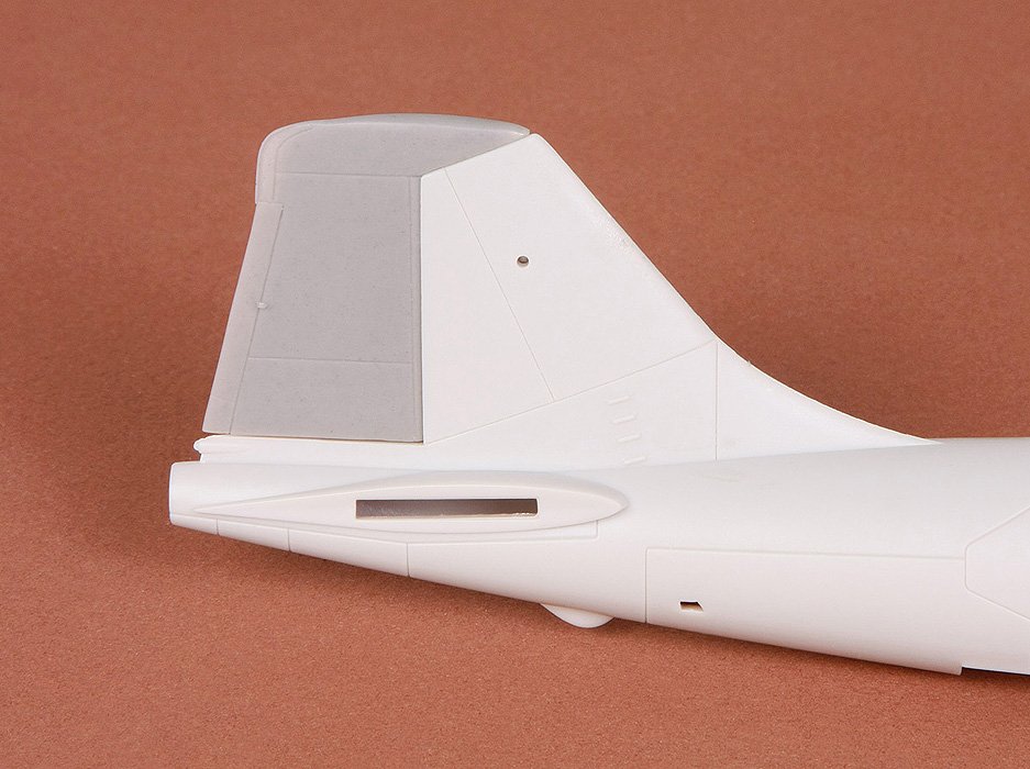 1/72 E.E. Canberra Correct Rudder for Airfix - Click Image to Close