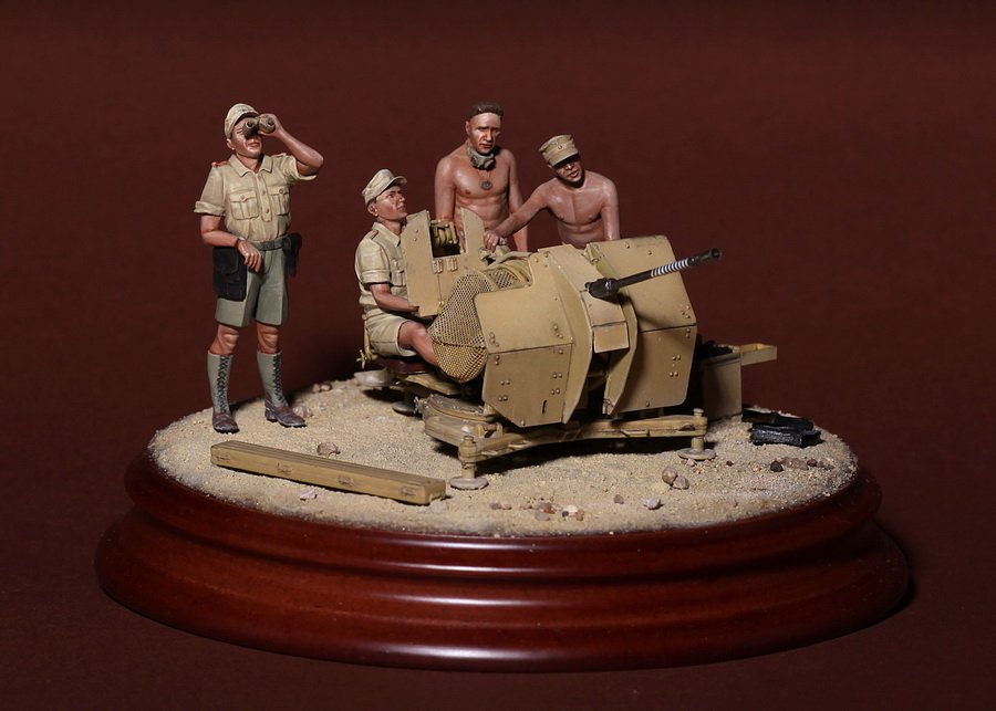 1/35 DAK Crew for 2cm Flak 38 - Click Image to Close