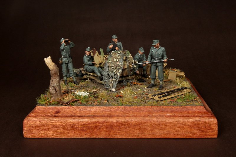 1/35 Crew for 2 cm Flak 38, 1944-45 - Click Image to Close