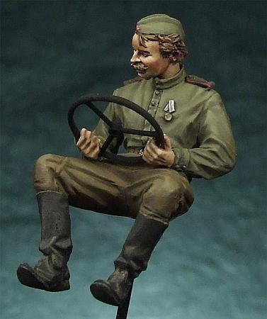 1/35 WWII Russian Jeep Driver - Click Image to Close